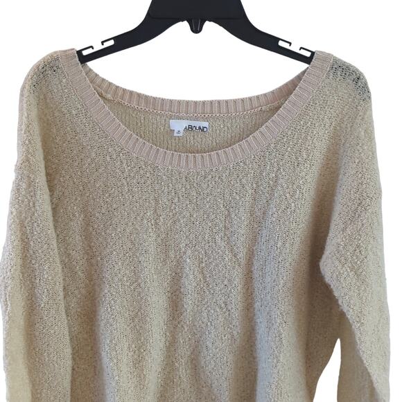 EUC Abound Sweater - Picture 2 of 6